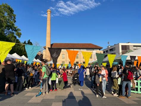 Centenars De Persones Van Participar A La Mostra De Productes Del Parc