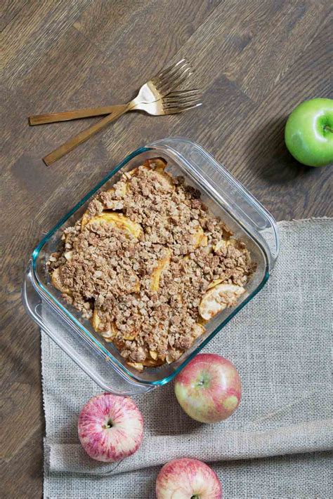 Gluten Free Apple Crisp With Cinnamon Clove Eat Your Way Clean