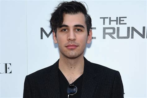 Nick Simmons Tongue