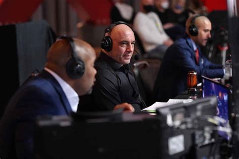 Joe Rogan, Daniel Cormier Join Jon Anik In UFC 261 Commentary Booth