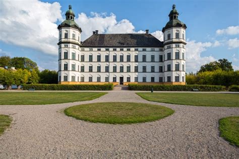 svenska slott  vackra och haeftiga slott  sverige