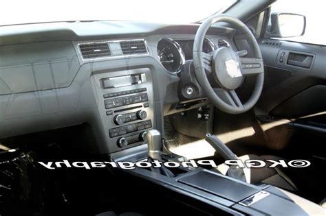 2010 ford mustang interior photos