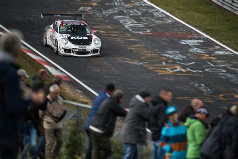 KÜS Team75 Bernhard beim achten Lauf zur VLN Langstreckenmeisterschaft