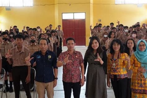 Diskominfo Palangka Raya Terus Tingkatkan Literasi Digital Siswa Sma