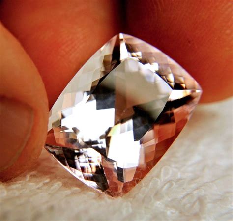 Morganite Information The Pink Beryl Gem Rock Auctions