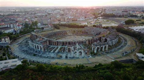 Campania By Night Allanfiteatro Di Santa Maria Capua Vetere