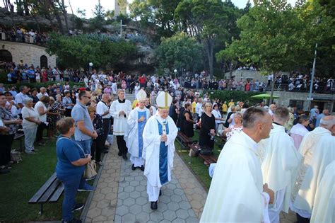 Vepric Tisu E Vjernika Proslavilo Blagdan Male Gospe Makarska Danas