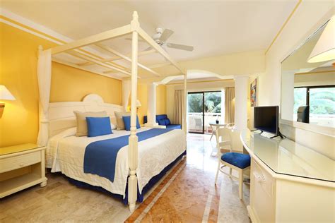 Bahia Principe Luxury Akumal - All Inclusive | Classic Vacations