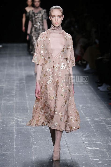 Valentino Ready To Wear Fashion Show Collection Fall Winter