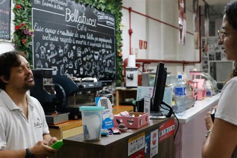 Estratégias práticas para montar uma cafeteria de sucesso Bares