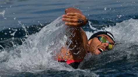 Gregorio Paltrinieri Vince L Oro Nella 10 Km Degli Europei Di Nuoto Di