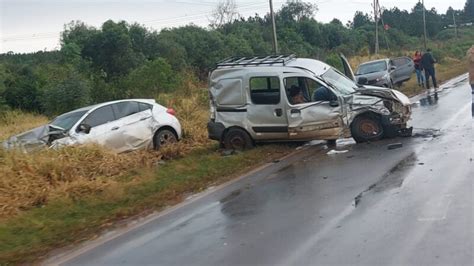 Tres Personas Heridas En Un Violento Choque Frontal Sobre La Ruta