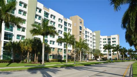 FAU | Housing and Residential Education