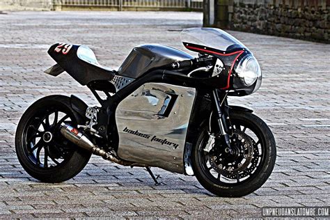 Triumph Speed Triple Cafe Racer Bad Vibrations