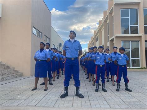 Col Gio Da Pol Cia Militar Bom Jesus Da Lapa Realiza Solenidade De