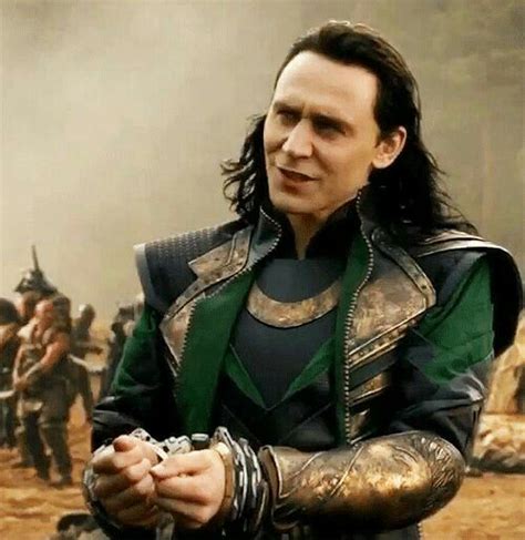 Pin By Barbara Ellen On Kneel Before Loki The Dark World Loptr Tom