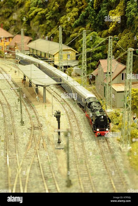 Model Railway Scenery Scenic Stock Photo - Alamy