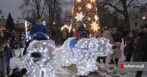 Koszalin rozświetliły świąteczne iluminacje Ale jest ich tylko pięć