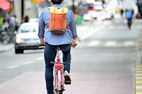 Bike Commuting | Safety Tips, Laws & Top Cities