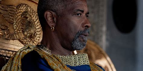 Ridiculously Big Denzel Washington Teases Gladiator Ii Praises