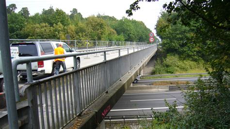 Autobahnbrücke A5 Graffiti Beton DE torbo Engineering Keizers