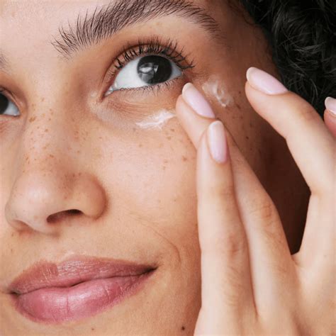 The Best Drugstore Foundation For Mature Skin According To Experts