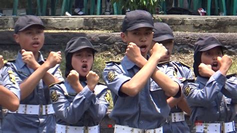 SMPN 2 Nagrak Ikuti LKBB Lomba Ketangkasan Baris Berbaris HUT TNI Ke 78