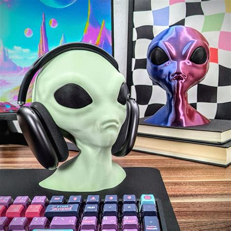 Alien Headphone Stand Fantasy Headset Holder Gaming Accessories Office ...