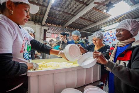 Mds J Distribuiu Mais De Mil Toneladas De Alimentos S Pessoas