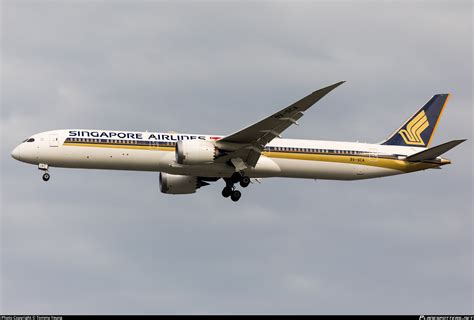 9V SCA Singapore Airlines Boeing 787 10 Dreamliner Photo By Tommy Yeung