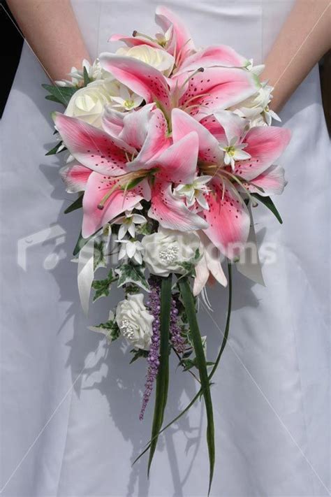 Stargazer Lily Bouquets For Weddings Ivory Stargazer Lily