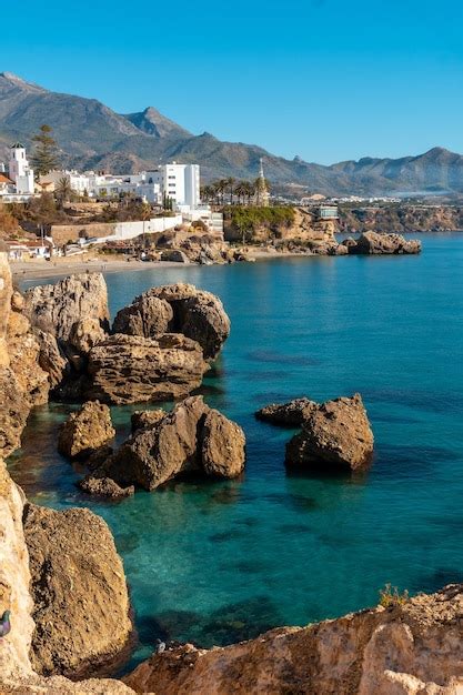 Fuente de europa en la costa de la localidad de nerja andalucía españa