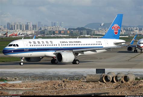 B 305D China Southern Airlines Airbus A320 251N Photo By Taohang Zhou