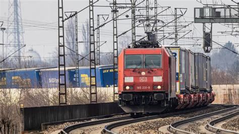 Handelskooperation Edeka Verkauft Erstmals Fahrkarten Der Deutschen Bahn