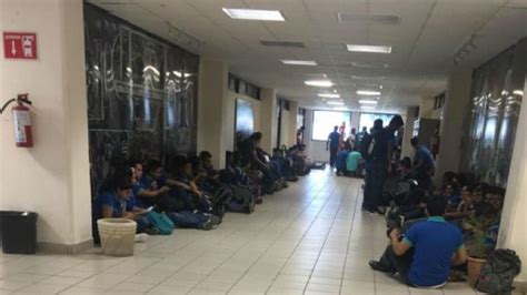 Hombre Armado Ingresa A Universidad En Reynosa Alumnos Se Encierran En