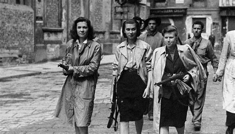 Il Aprile E Le Donne Partigiane Della Resistenza La Storia Delle