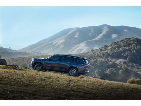 2023 Jeep Grand Cherokee L 145 Exterior Photos Us News