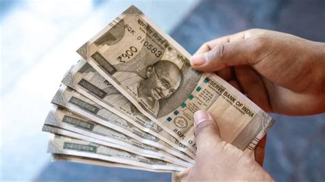 136 Individuals Earn More Than Rs 100 Crore With A Combined Income Of