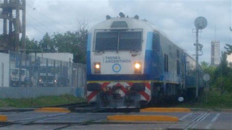 Primer Tren N Del A O A Cargo De La Cnr Ckd G Proveniente