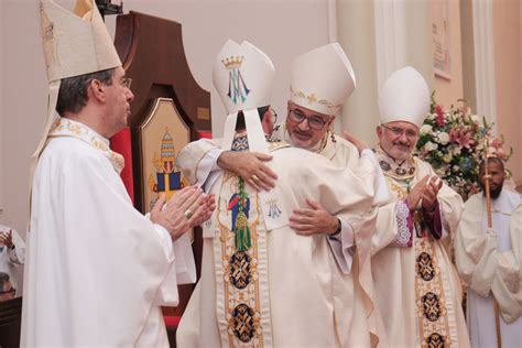 Dom Danival Milagres Coelho Acolhido Na Arquidiocese De Goi Nia