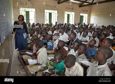 South Sudan Kinji Government Primary School Yei Class With Atleast