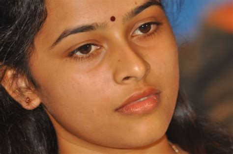 Sri Vidya Latest Gallery Wallpapers