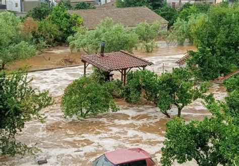 Zwei Sterreicher Bei Schweren Berschwemmungen In Griechenland