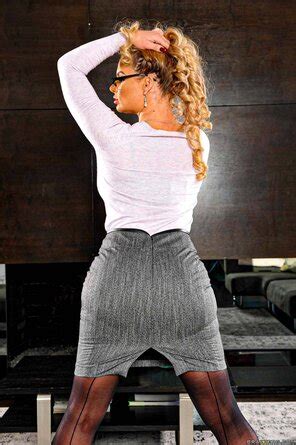 Phoenix Marie Hardcore High Notes Brazzers Exxtra Photo Gallery