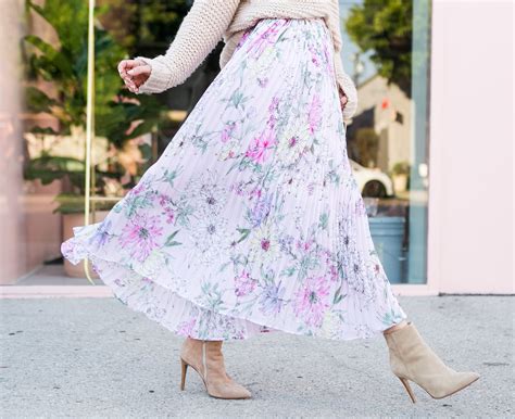 Pleated Floral Skirt 2018 Womens Spring Fashion Trends