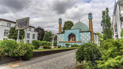 Hamburg Staatsschutz Ermittelt Nach Farbanschlag Auf Blaue Moschee