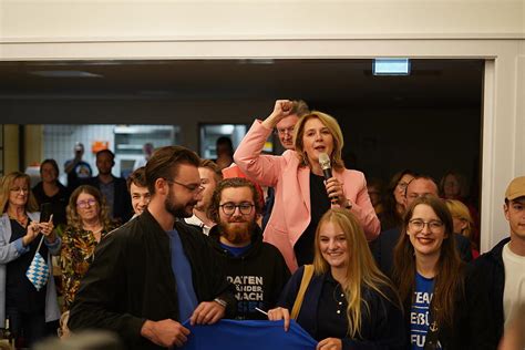 Martina Gießübel und Junge Union auf der Wahlparty der Landtagswahl