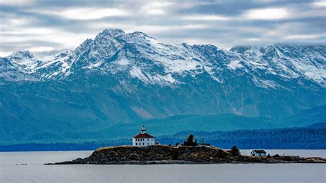 The Most Beautiful Lighthouses in America - 24/7 Wall St.