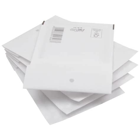 Lot De Enveloppes Bulle A X Cm La Poste