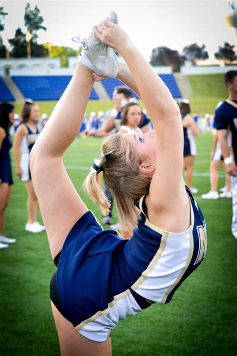 Pin By Kayla On Cheer Cheer Poses Cheerleading Stunt Cheer Workouts